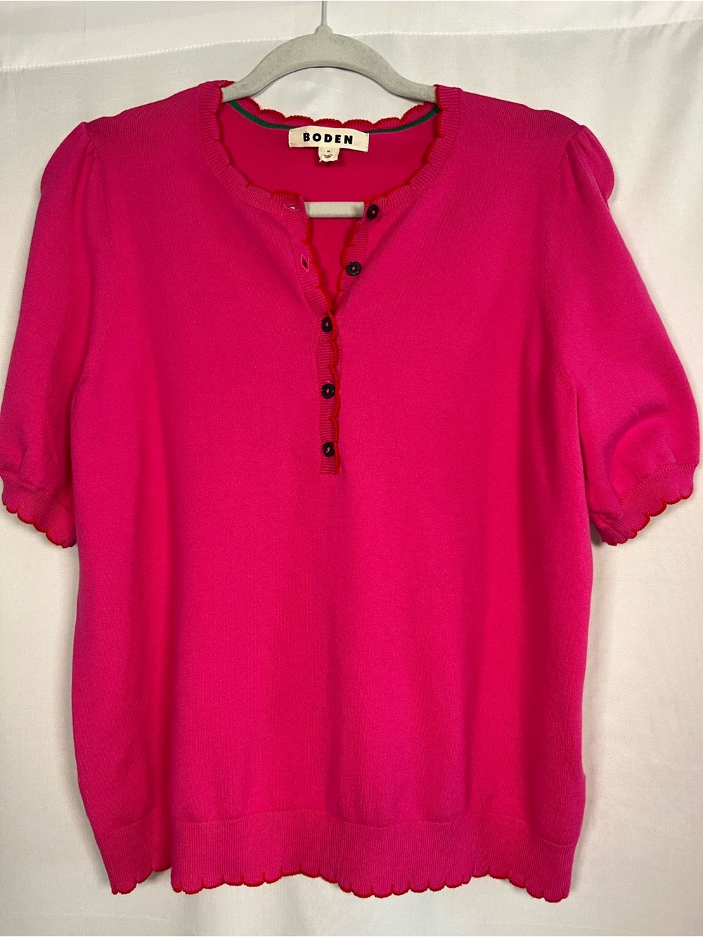Boden pru scallop hem trim Henley tshirt pink puff sleeves EUC SZ M - Picture 3 of 9